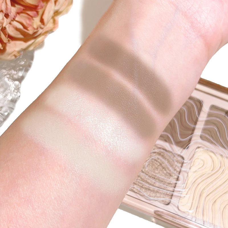 Maffick Three-Dimensional Contour Palette with Highlights