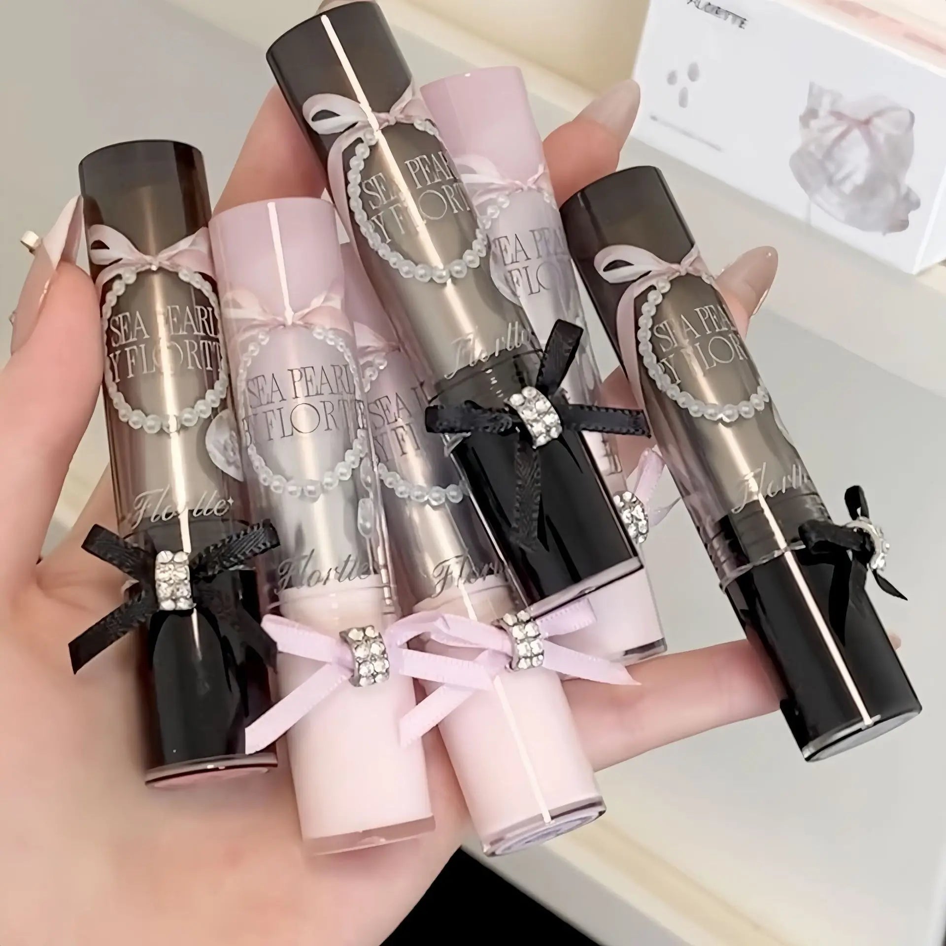 FLORTTE Glass Sea Series Solid Lip Gloss Water Light Mirror Lip Glaze Moisturizing Long-lasting Lip Tint Lip Plumper Makeup