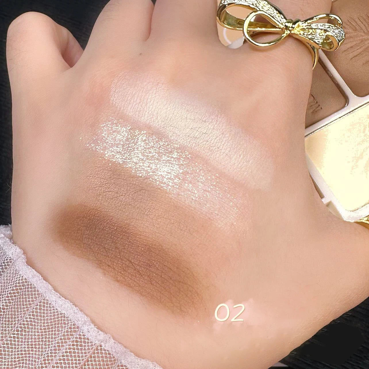 MUGELEEN 4 Color Contour Highlighter Makeup Palette