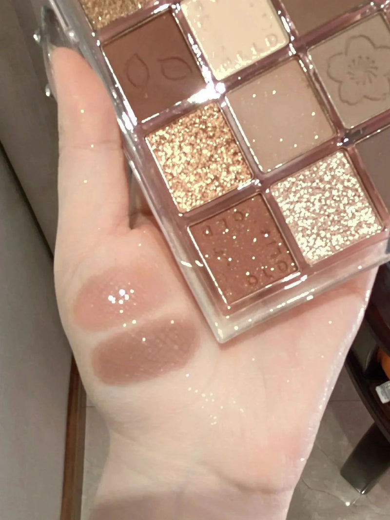 DIKALU Evening Cherry Dance 20 Color Eyeshadow Palette