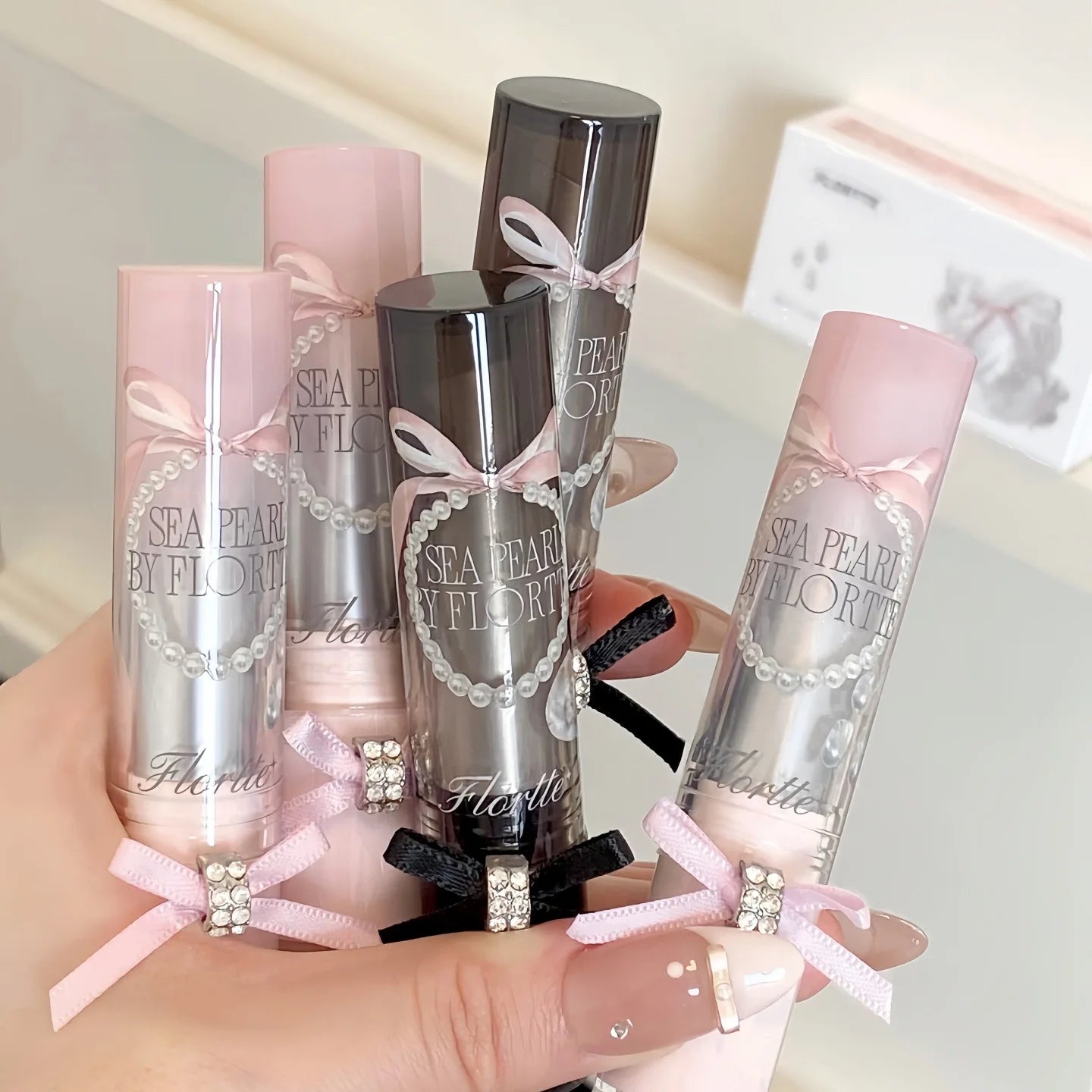 FLORTTE Glass Sea Series Solid Lip Gloss Water Light Mirror Lip Glaze Moisturizing Long-lasting Lip Tint Lip Plumper Makeup